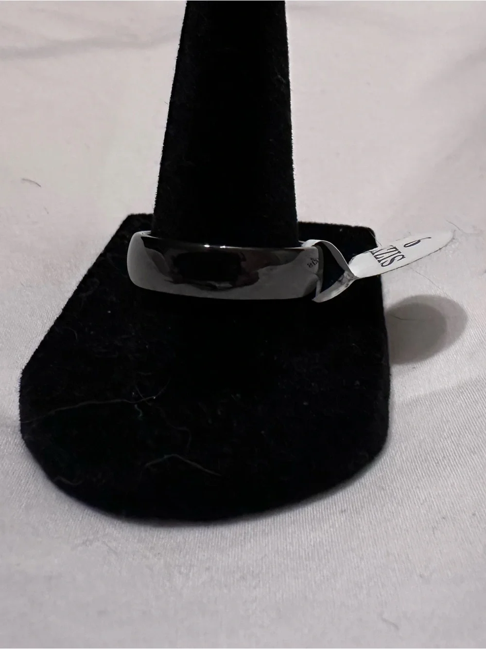 NWT Black Handmade Ceramic Solid Band Ring Size 9 Glossy Minimalist Statement